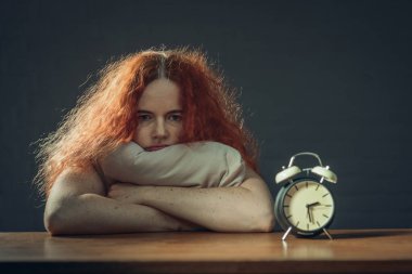 Girl cant fall asleep