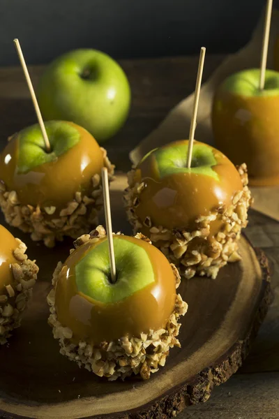 Homemade Organic Candy Taffy Apples — Stock Photo, Image