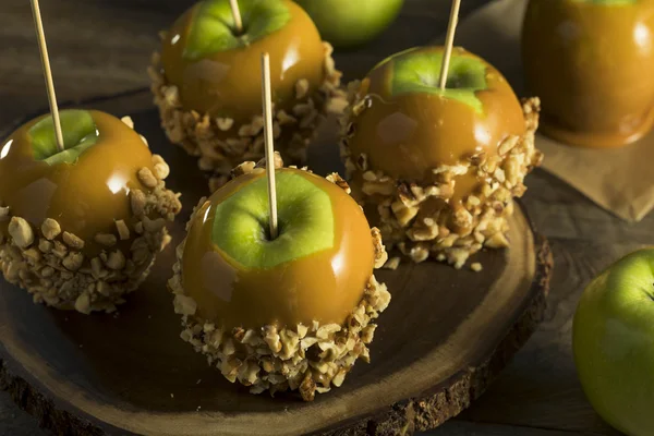 Homemade Organic Candy Taffy Apples — Stock Photo, Image