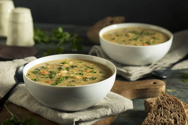 Hausgemachte weiße Bohnensuppe — Stockfoto