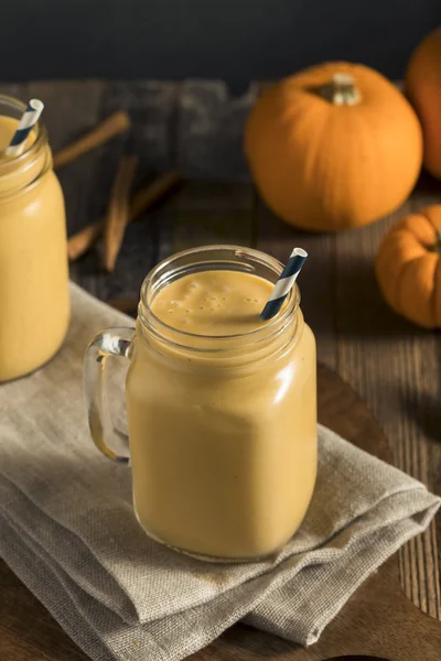 Gesunder Bio-Kürbis-Smoothie — Stockfoto