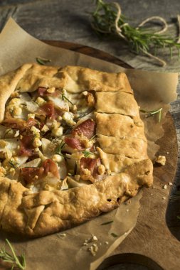 Baharatlı jambon peynir ve armut Galette'ye