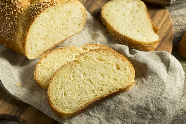 Ev yapımı susam Challah ekmek — Stok fotoğraf