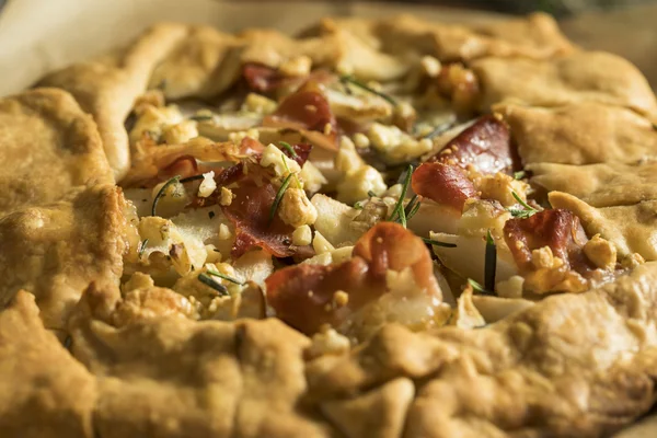 Baharatlı jambon peynir ve armut Galette'ye