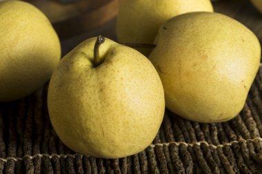Çiğ sarı organik Asya armut