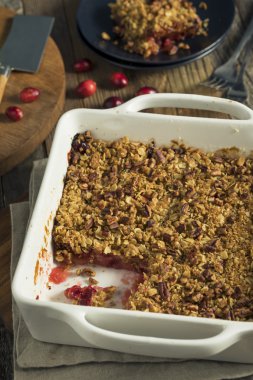 Ev yapımı kızılcık elmalı tart kek