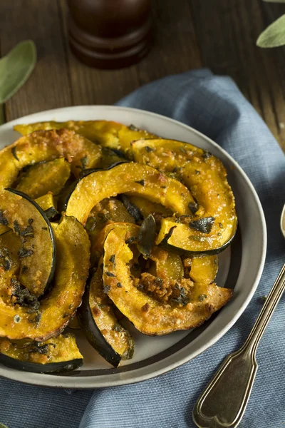 Outono caseiro cozido Acorn Squash — Fotografia de Stock