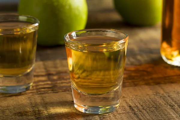 Whiskey Bourbon aromatizzato alla mela alcolico — Foto Stock
