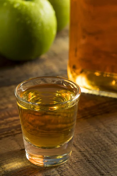 Whisky Bourbon con sabor a manzana alcohólica — Foto de Stock