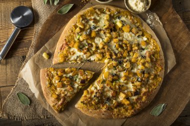 Ev yapımı sonbahar pizza Pumpin