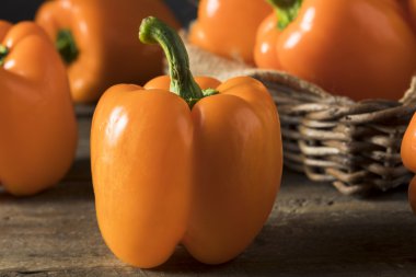 Ham organik turuncu biber