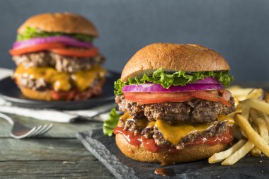 Ev yapımı peynir şut Burger