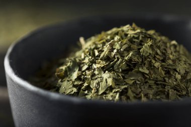 Ham organik kuru yeşil kişniş