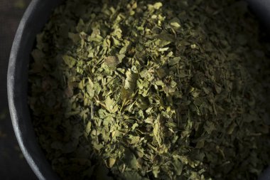 Ham organik kuru yeşil kişniş