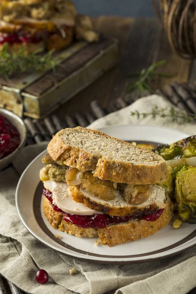 Sándwich de pavo hecho en casa de Acción de Gracias —  Fotos de Stock