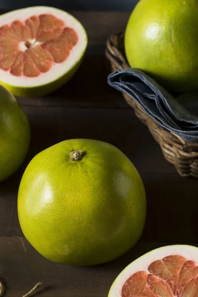 Ham yeşil organik narenciye Pummelo meyve — Stok fotoğraf