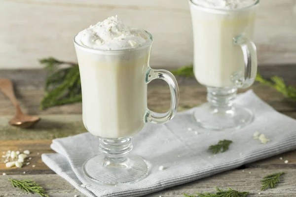 Chocolat chaud blanc doux fait maison — Photo