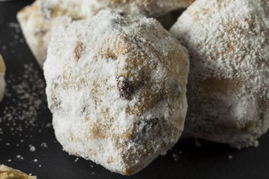 Ev yapımı Noel Stollen keki ısırıkları