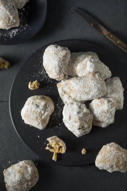 Ev yapımı Noel Stollen keki ısırıkları