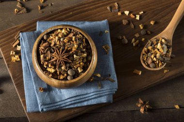 Ham organik kuru direttiğini baharat