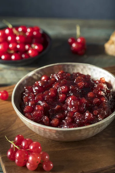 Zelfgemaakte biologische rode bessen Jam — Stockfoto