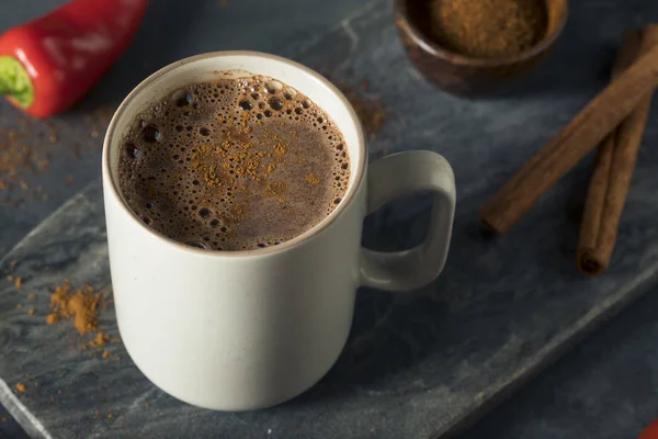 Chocolate quente mexicano picante de férias caseiro — Fotografia de Stock