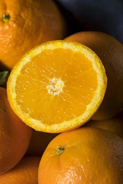 Raw Organic Orange Oranges — Stock Photo, Image