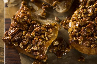 Ev yapımı Sırlı Ceviz yapışkan Buns
