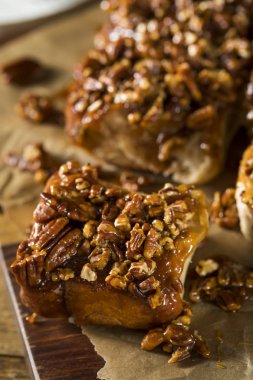 Ev yapımı Sırlı Ceviz yapışkan Buns