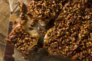 Ev yapımı Sırlı Ceviz yapışkan Buns