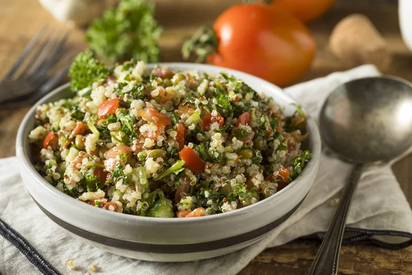 Salada Orgânica Saudável Quinoa Tabouli — Fotografia de Stock