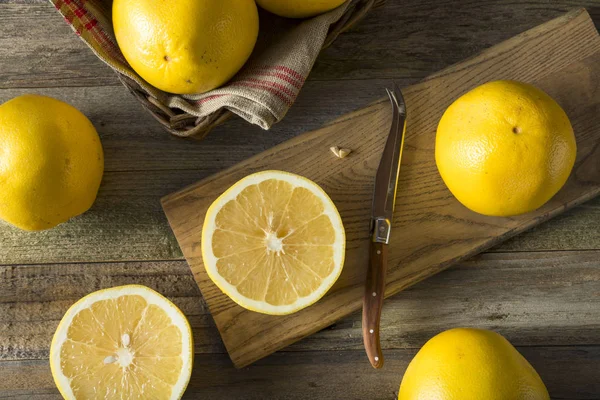 Raw Organic White Grapefruit — Stock Photo, Image