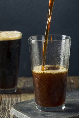 Köpüklü Nitro soğuk bira kahve