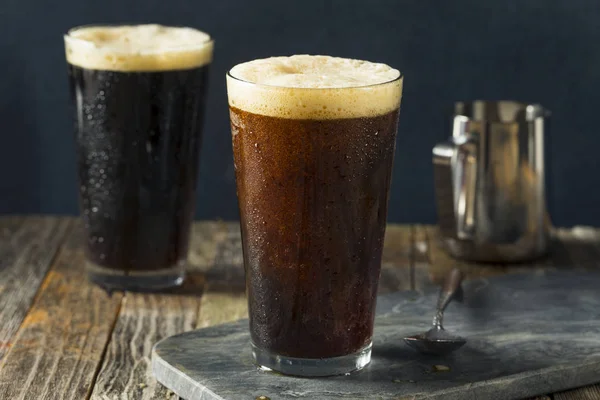 Frothy Nitro Cold Brew Coffee — Stock Photo, Image