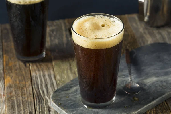 Frothy Nitro Cold Brew Coffee — Stock Photo, Image