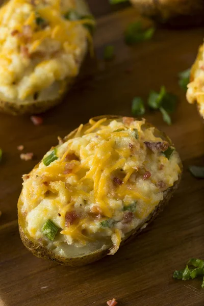 Patatas hechas en casa dos veces al horno — Foto de Stock