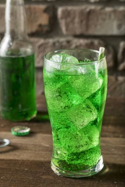 Yeşil limon Soda Pop yenileniyor