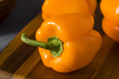 Ham organik turuncu biber