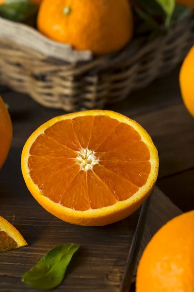 Naranjas de Cara orgánicas crudas — Foto de Stock