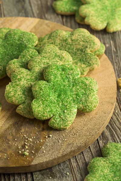 Домашние Green Shamrock Cookies — стоковое фото