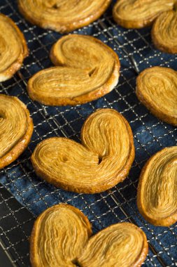 Ev yapımı tatlı heva kurabiye