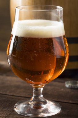 Bourbon varil yenileme bira yaşlı