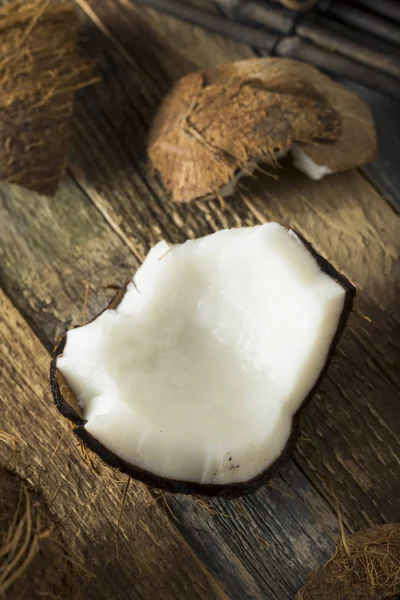 Raw Organic Tropical Brown Coconuts — Stock Photo, Image