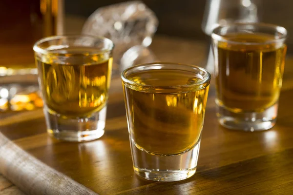 Skupina Bourbon Whiskey záběry — Stock fotografie