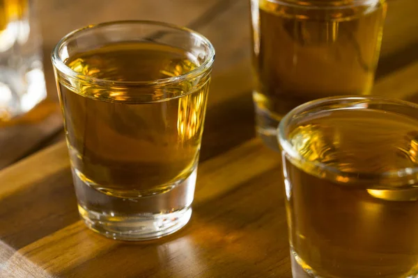 Grupo de Bourbon Whiskey Shots — Foto de Stock