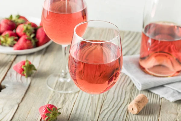 Refrescante Rosa Rosa Vinho — Fotografia de Stock