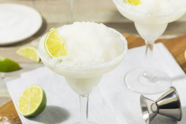 Cold Refreshing Lime Frozen Margarita — Stock Photo, Image