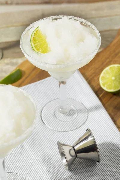 Kalt erfrischende Kalk gefrorene Margarita — Stockfoto