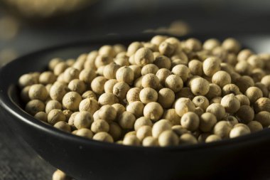 Kuru organik beyaz karabiber