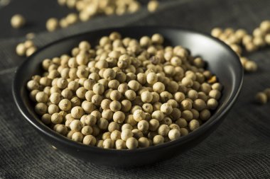 Kuru organik beyaz karabiber